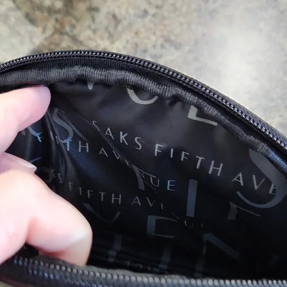 Saks Fifth Avenue Glossy Black Makeup Pouch - Picture 4 of 11